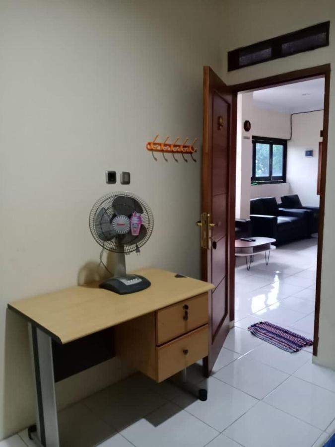 Vanila Kost Jatiwarna - Women Only Pondokmelati Ngoại thất bức ảnh
